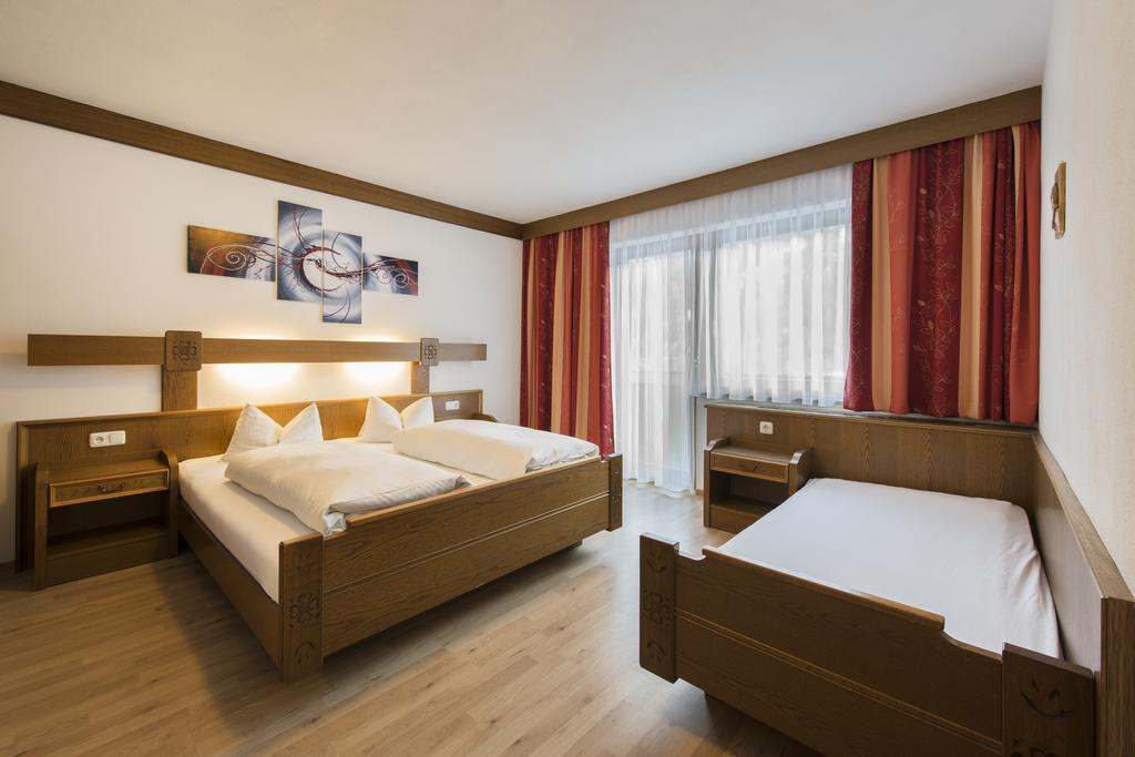 Habererhof Villa Virgen Room photo